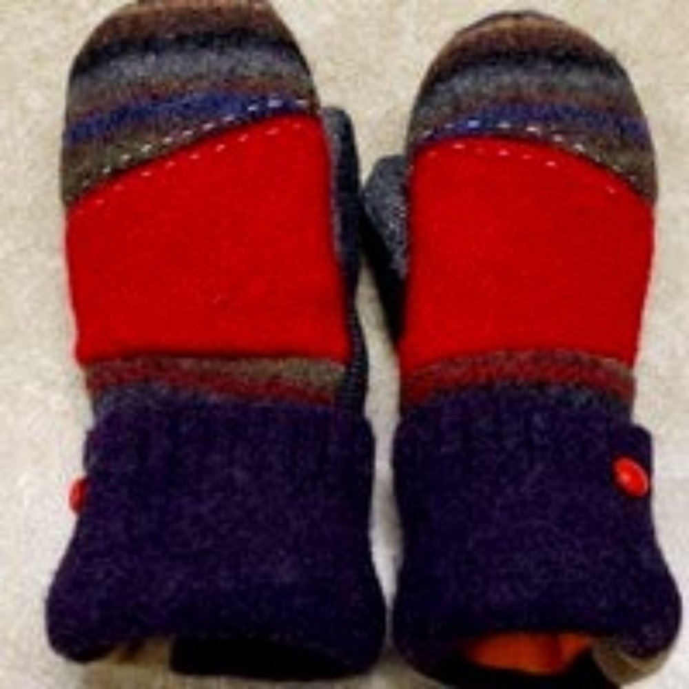 Upcycled Handmade wool mittens fleece li